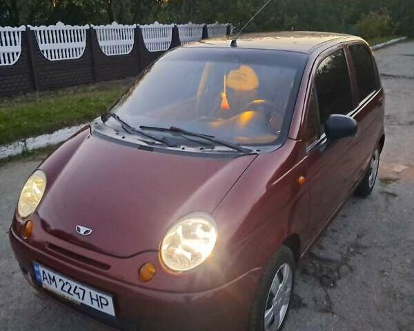 Красный Дэу Матиз, объемом двигателя 0.8 л и пробегом 96 тыс. км за 2000 $, фото 1 на Automoto.ua