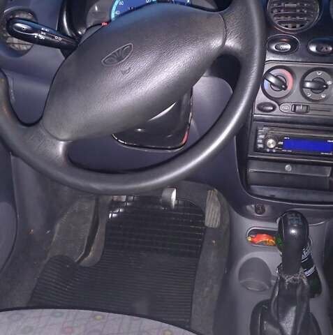 Червоний Деу Матіз, об'ємом двигуна 0.8 л та пробігом 130 тис. км за 2500 $, фото 6 на Automoto.ua