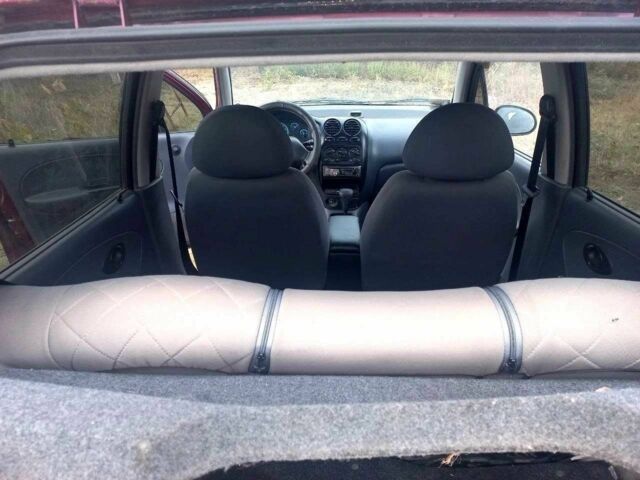 Красный Дэу Матиз, объемом двигателя 0.8 л и пробегом 121 тыс. км за 3000 $, фото 6 на Automoto.ua