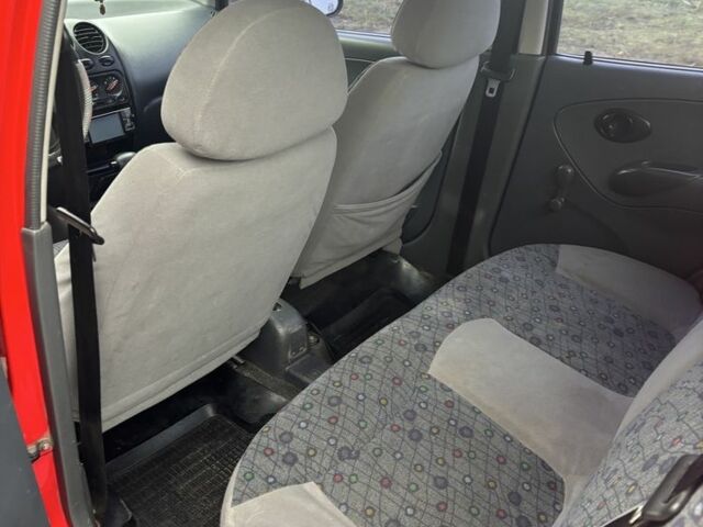 Красный Дэу Матиз, объемом двигателя 0.8 л и пробегом 132 тыс. км за 2200 $, фото 5 на Automoto.ua