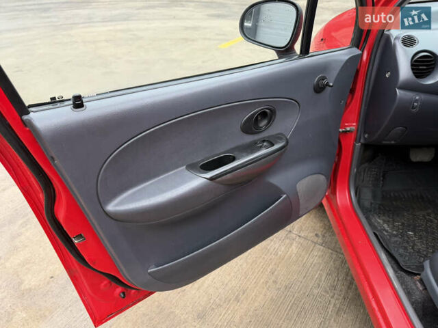 Червоний Деу Матіз, об'ємом двигуна 0.8 л та пробігом 130 тис. км за 2850 $, фото 5 на Automoto.ua