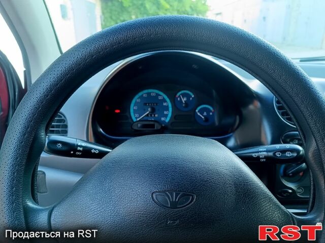 Красный Дэу Матиз, объемом двигателя 0.8 л и пробегом 143 тыс. км за 3500 $, фото 8 на Automoto.ua