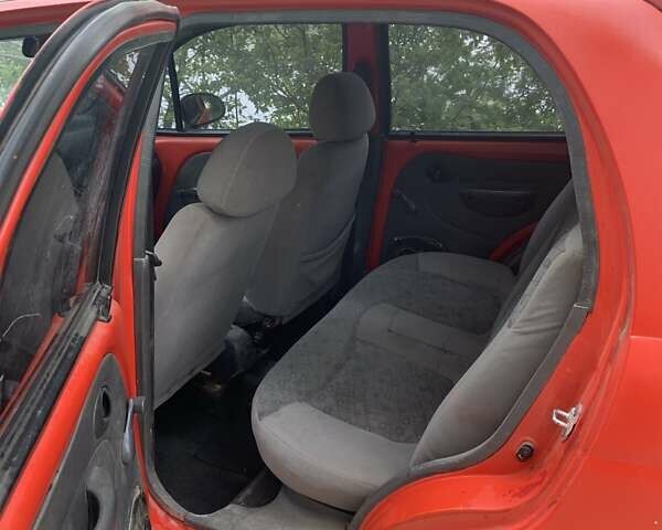 Красный Дэу Матиз, объемом двигателя 0.8 л и пробегом 245 тыс. км за 1200 $, фото 5 на Automoto.ua