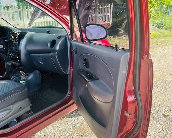 Красный Дэу Матиз, объемом двигателя 0.8 л и пробегом 125 тыс. км за 2200 $, фото 3 на Automoto.ua