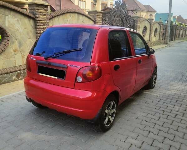 Красный Дэу Матиз, объемом двигателя 0.8 л и пробегом 148 тыс. км за 2500 $, фото 2 на Automoto.ua