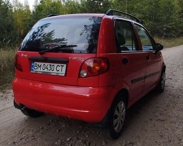 Червоний Деу Матіз, об'ємом двигуна 0.8 л та пробігом 174 тис. км за 1900 $, фото 4 на Automoto.ua