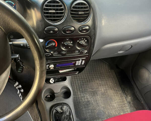 Дэу Матиз 2007 в Львове на Automoto.ua Красный Дэу Матиз, объемом двигателя 1 л и пробегом 125 тыс. км за 2600 $, фото 7 на Automoto.ua