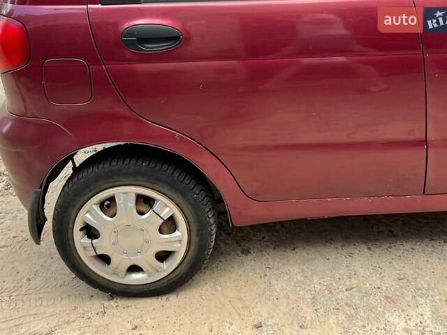 Червоний Деу Матіз, об'ємом двигуна 0.8 л та пробігом 180 тис. км за 2000 $, фото 1 на Automoto.ua