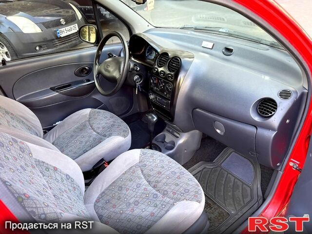 Красный Дэу Матиз, объемом двигателя 0.8 л и пробегом 103 тыс. км за 2300 $, фото 4 на Automoto.ua