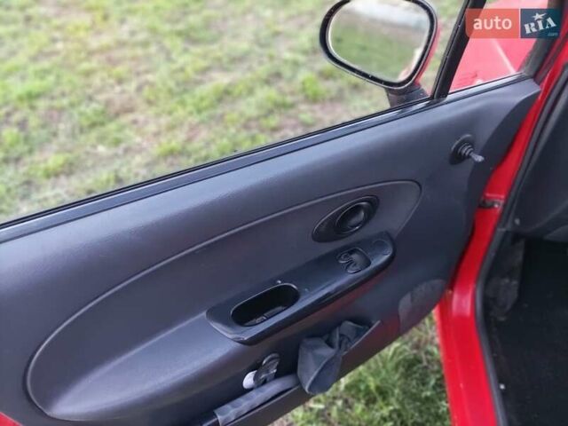 Красный Дэу Матиз, объемом двигателя 0.8 л и пробегом 209 тыс. км за 1850 $, фото 6 на Automoto.ua