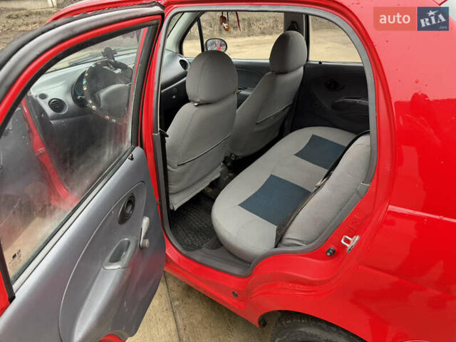 Червоний Деу Матіз, об'ємом двигуна 0.8 л та пробігом 130 тис. км за 2850 $, фото 8 на Automoto.ua