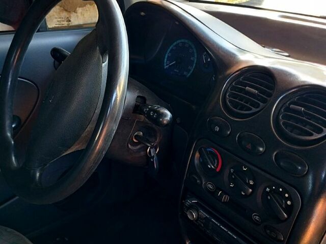 Червоний Деу Матіз, об'ємом двигуна 1 л та пробігом 120 тис. км за 2100 $, фото 2 на Automoto.ua