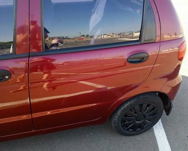 Червоний Деу Матіз, об'ємом двигуна 0.8 л та пробігом 164 тис. км за 2500 $, фото 3 на Automoto.ua