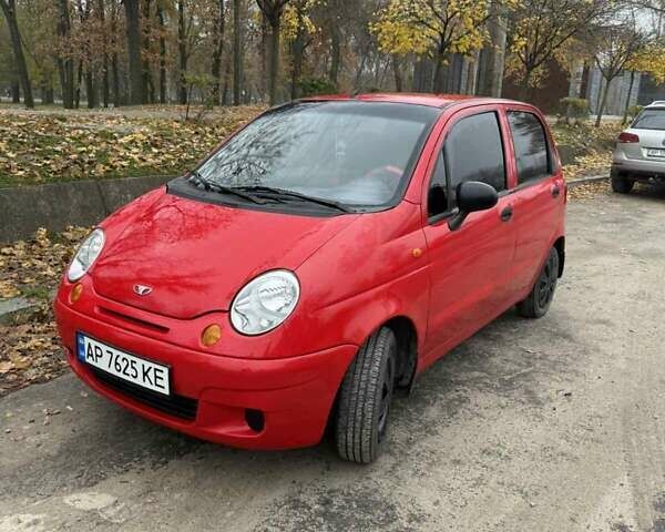 Красный Дэу Матиз, объемом двигателя 0.8 л и пробегом 109 тыс. км за 3200 $, фото 1 на Automoto.ua