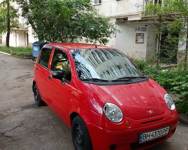 Красный Дэу Матиз, объемом двигателя 0.8 л и пробегом 95 тыс. км за 3299 $, фото 2 на Automoto.ua