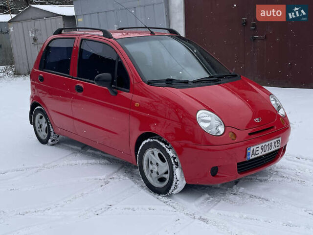 Красный Дэу Матиз, объемом двигателя 0.8 л и пробегом 120 тыс. км за 3299 $, фото 2 на Automoto.ua