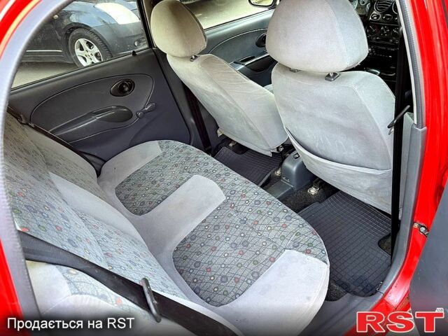 Красный Дэу Матиз, объемом двигателя 0.8 л и пробегом 103 тыс. км за 2300 $, фото 7 на Automoto.ua