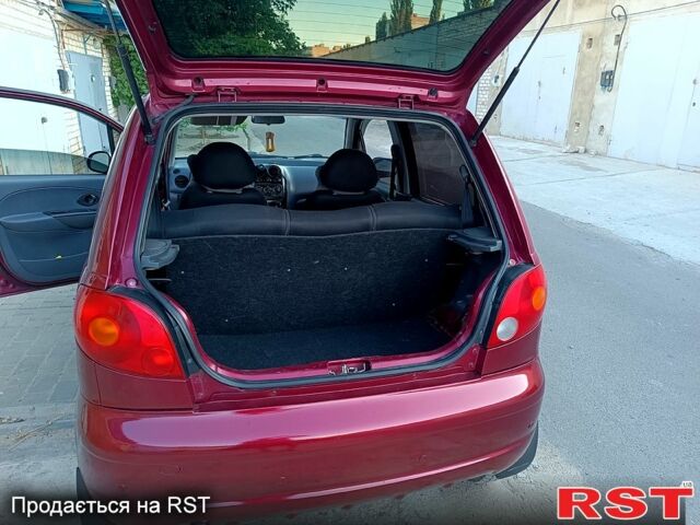 Красный Дэу Матиз, объемом двигателя 0.8 л и пробегом 143 тыс. км за 3500 $, фото 7 на Automoto.ua