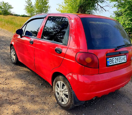 Червоний Деу Матіз, об'ємом двигуна 0.8 л та пробігом 150 тис. км за 2600 $, фото 2 на Automoto.ua