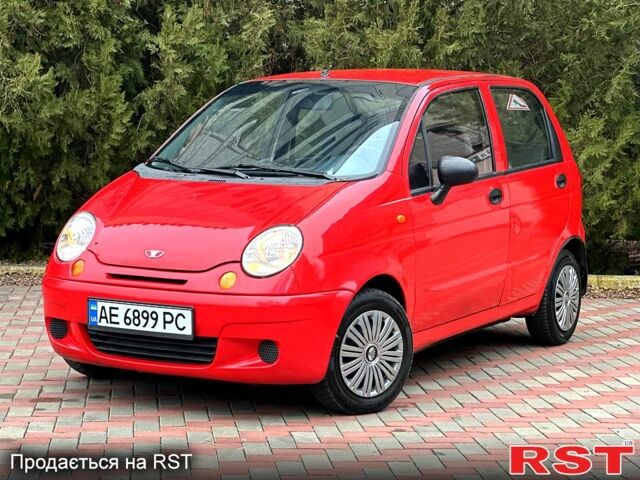 Красный Дэу Матиз, объемом двигателя 0.8 л и пробегом 95 тыс. км за 3000 $, фото 3 на Automoto.ua