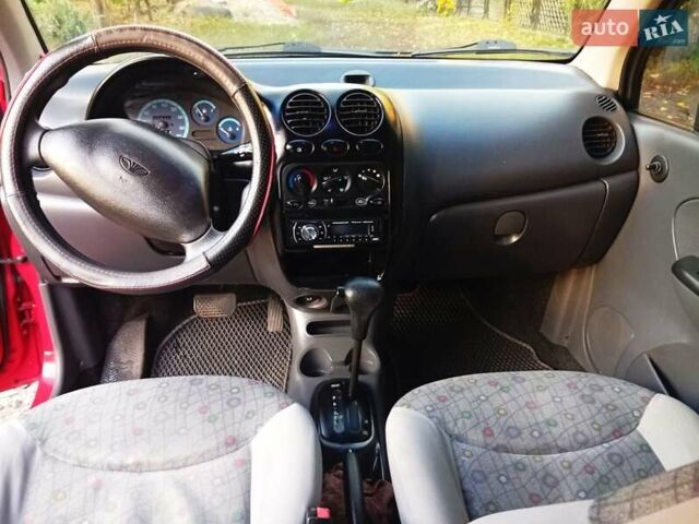 Деу Матіз 2007 у Золотоноше на Automoto.ua Червоний Деу Матіз, об'ємом двигуна 0.8 л та пробігом 138 тис. км за 2599 $, фото 5 на Automoto.ua