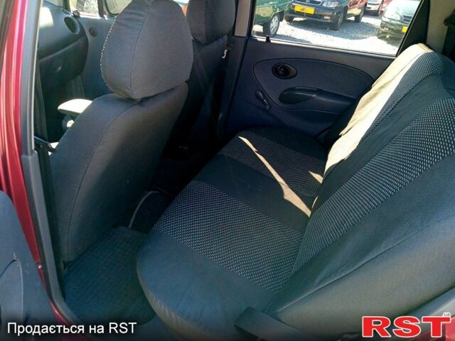 Красный Дэу Матиз, объемом двигателя 0.8 л и пробегом 130 тыс. км за 3800 $, фото 7 на Automoto.ua