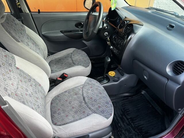 Красный Дэу Матиз, объемом двигателя 0.8 л и пробегом 139 тыс. км за 3200 $, фото 6 на Automoto.ua