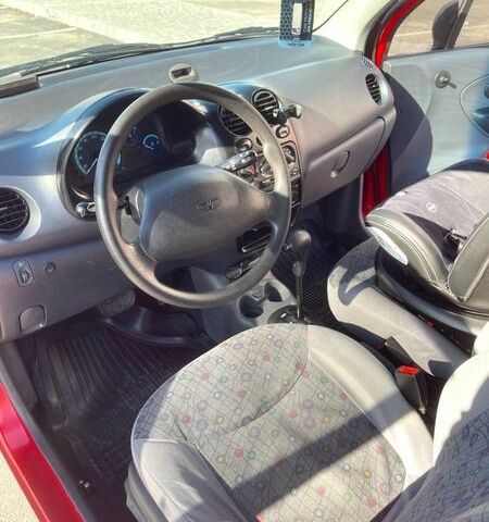 Червоний Деу Матіз, об'ємом двигуна 0.8 л та пробігом 101 тис. км за 3100 $, фото 8 на Automoto.ua