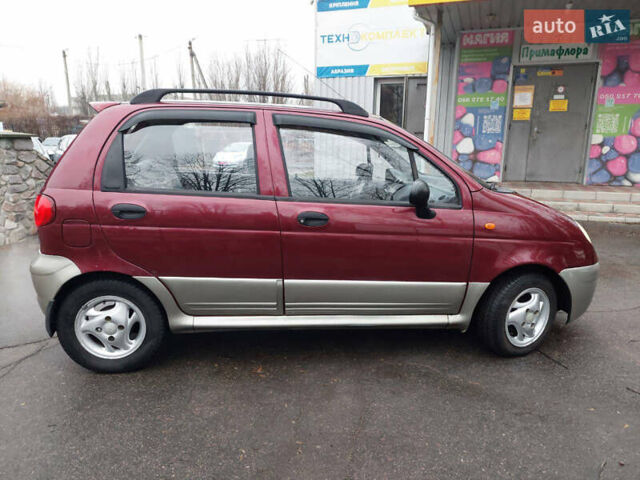 Красный Дэу Матиз, объемом двигателя 1 л и пробегом 922 тыс. км за 2350 $, фото 1 на Automoto.ua