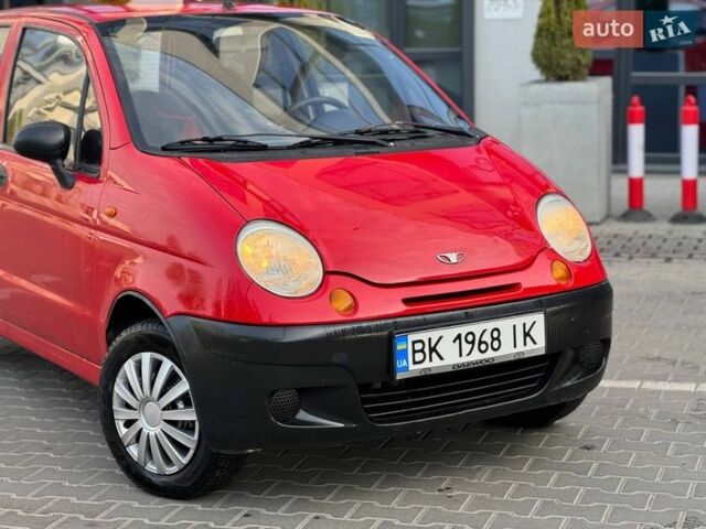 Червоний Деу Матіз, об'ємом двигуна 0.8 л та пробігом 150 тис. км за 1450 $, фото 2 на Automoto.ua