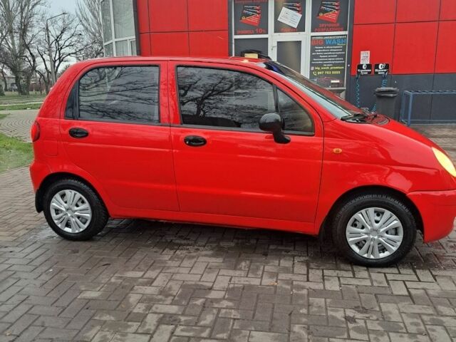 Червоний Деу Матіз, об'ємом двигуна 0.8 л та пробігом 143 тис. км за 3200 $, фото 2 на Automoto.ua