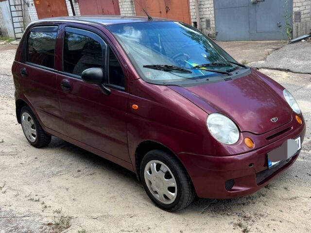 Червоний Деу Матіз, об'ємом двигуна 0.8 л та пробігом 180 тис. км за 2000 $, фото 1 на Automoto.ua