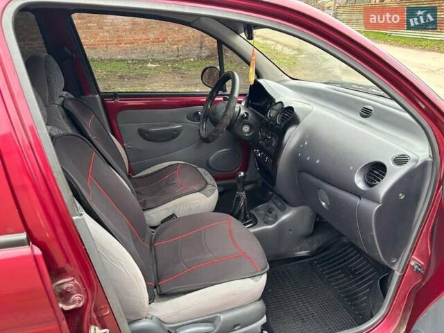 Красный Дэу Матиз, объемом двигателя 0.8 л и пробегом 131 тыс. км за 2350 $, фото 14 на Automoto.ua