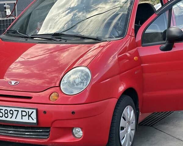Червоний Деу Матіз, об'ємом двигуна 0.8 л та пробігом 180 тис. км за 3000 $, фото 6 на Automoto.ua