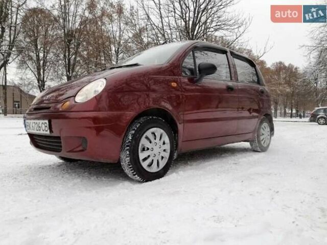 Красный Дэу Матиз, объемом двигателя 0.8 л и пробегом 160 тыс. км за 1850 $, фото 2 на Automoto.ua