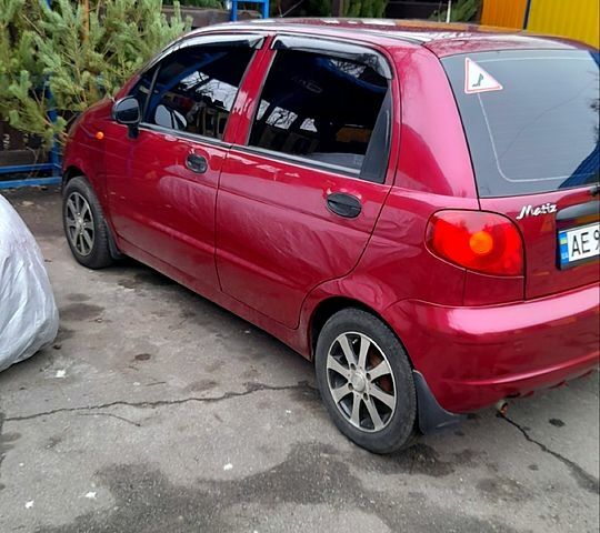 Красный Дэу Матиз, объемом двигателя 0.8 л и пробегом 110 тыс. км за 3750 $, фото 5 на Automoto.ua