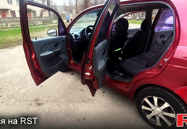 Червоний Деу Матіз, об'ємом двигуна 0.8 л та пробігом 101 тис. км за 3100 $, фото 8 на Automoto.ua