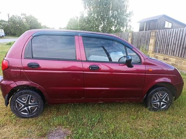 Червоний Деу Матіз, об'ємом двигуна 0.8 л та пробігом 122 тис. км за 2000 $, фото 6 на Automoto.ua