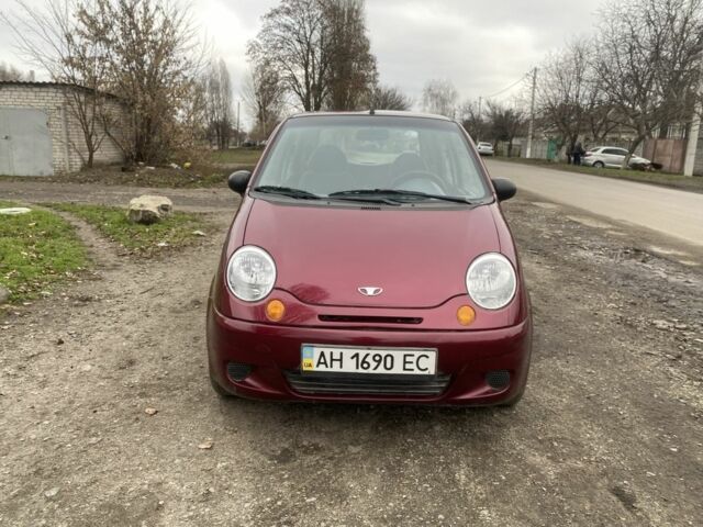 Красный Дэу Матиз, объемом двигателя 0.8 л и пробегом 100 тыс. км за 1800 $, фото 2 на Automoto.ua