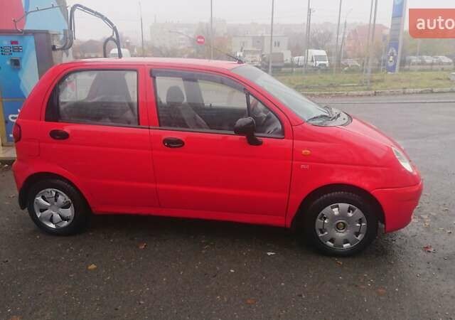 Красный Дэу Матиз, объемом двигателя 0.8 л и пробегом 86 тыс. км за 2800 $, фото 4 на Automoto.ua