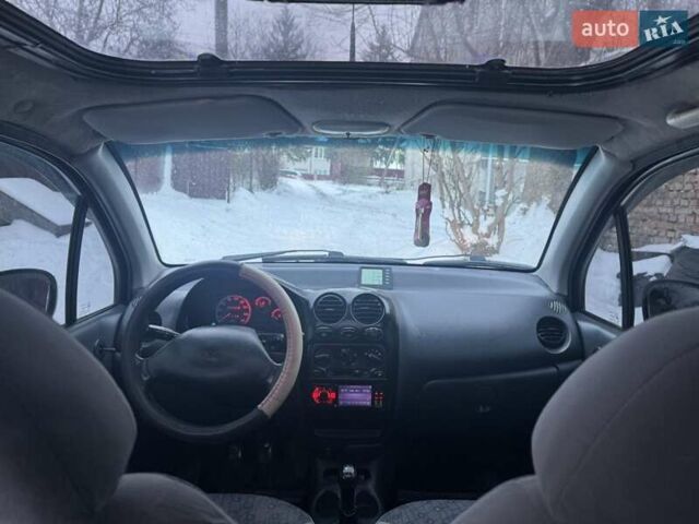 Червоний Деу Матіз, об'ємом двигуна 0.8 л та пробігом 380 тис. км за 1350 $, фото 6 на Automoto.ua