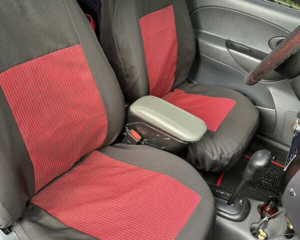 Красный Дэу Матиз, объемом двигателя 0.8 л и пробегом 130 тыс. км за 2800 $, фото 8 на Automoto.ua