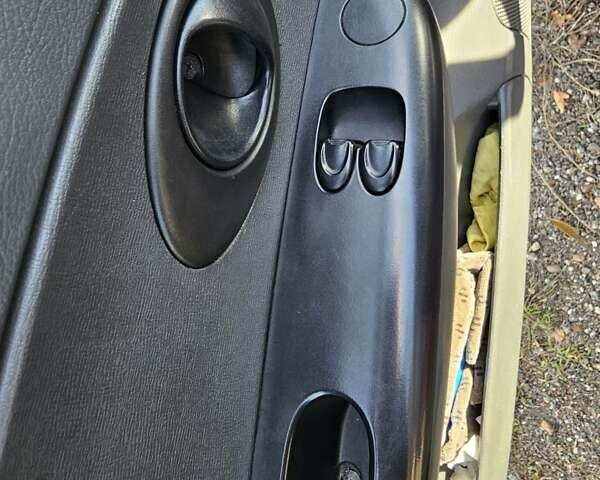 Деу Матіз 2008 у Одесі на Automoto.ua Червоний Деу Матіз, об'ємом двигуна 0.8 л та пробігом 130 тис. км за 2100 $, фото 8 на Automoto.ua