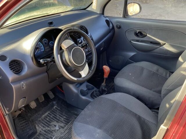 Красный Дэу Матиз, объемом двигателя 0.8 л и пробегом 167 тыс. км за 1400 $, фото 6 на Automoto.ua