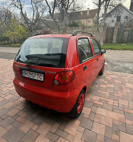 Червоний Деу Матіз, об'ємом двигуна 0.8 л та пробігом 64 тис. км за 3300 $, фото 3 на Automoto.ua