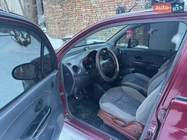 Червоний Деу Матіз, об'ємом двигуна 0.8 л та пробігом 360 тис. км за 1180 $, фото 12 на Automoto.ua