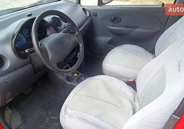 Красный Дэу Матиз, объемом двигателя 0.8 л и пробегом 65 тыс. км за 3100 $, фото 4 на Automoto.ua