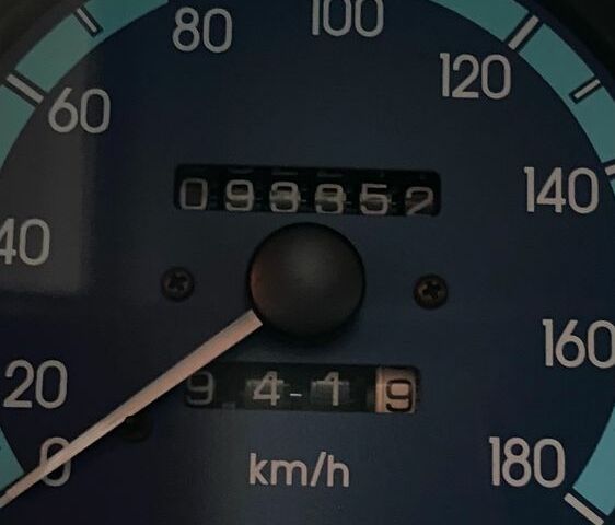 Красный Дэу Матиз, объемом двигателя 0.8 л и пробегом 93 тыс. км за 3300 $, фото 1 на Automoto.ua