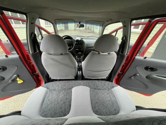 Красный Дэу Матиз, объемом двигателя 0.8 л и пробегом 92 тыс. км за 2650 $, фото 7 на Automoto.ua