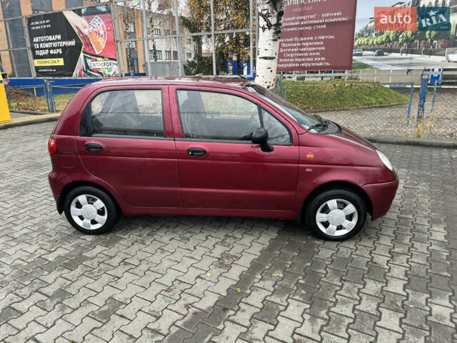 Красный Дэу Матиз, объемом двигателя 0.8 л и пробегом 65 тыс. км за 2500 $, фото 2 на Automoto.ua